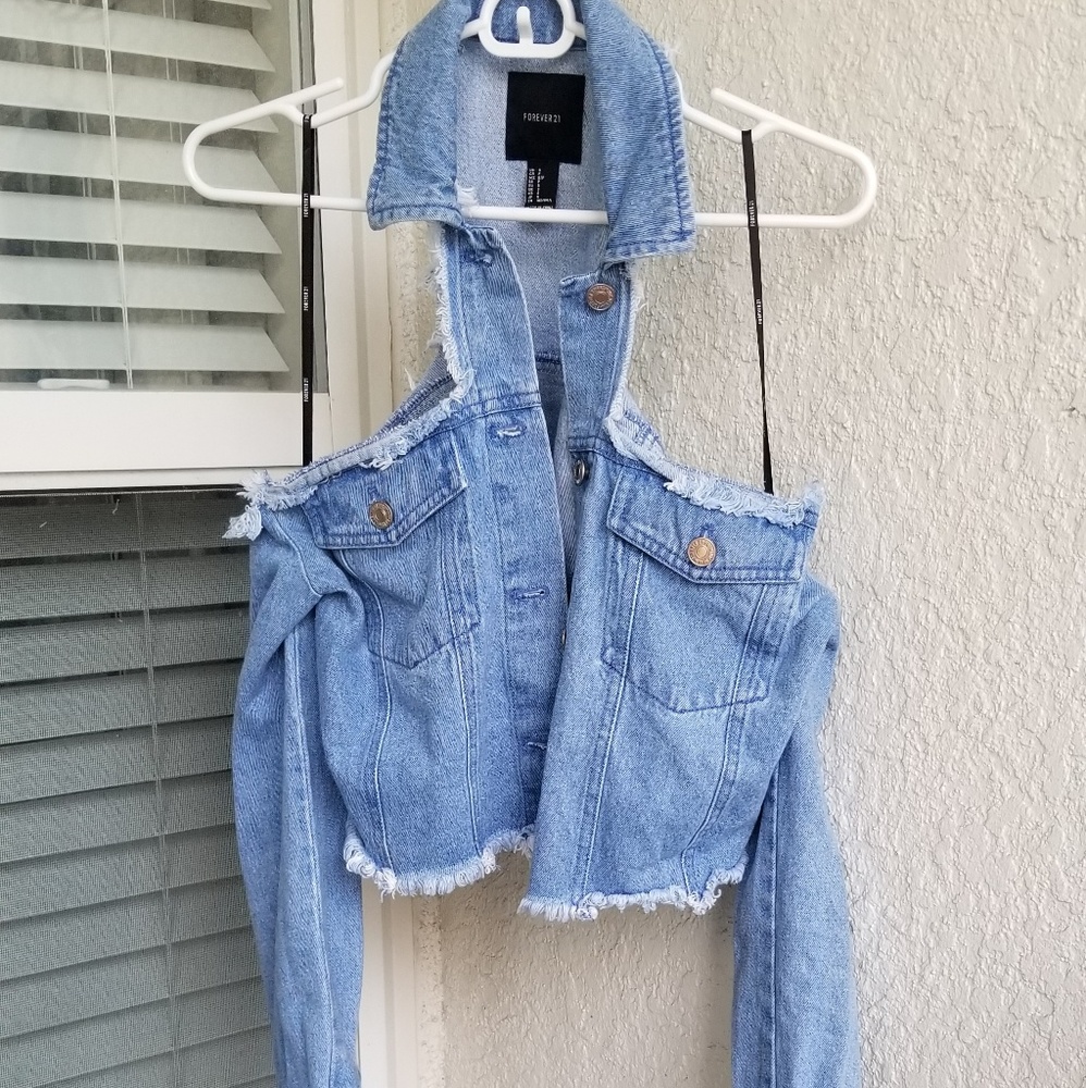 Forever 21 cold shoulder denim jacket
